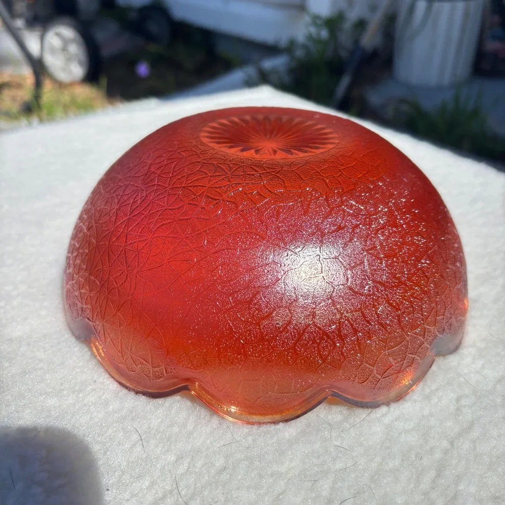 Jeannette Glass Carnival Bowl Marigold Crackle Scalloped Edge Vintage 7‎ inch